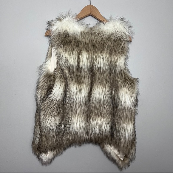Skies Are Blue Cream Brown Faux Fur Open Vest High Low Size Small EUC - Picture 3 of 6